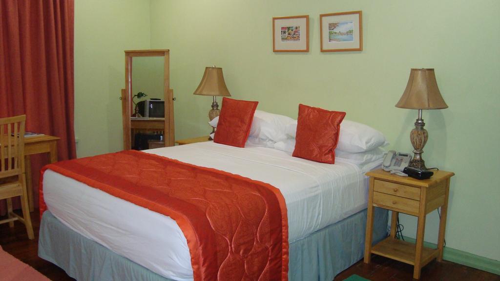 Heritage Inn Trinidad Belmont Quarto foto